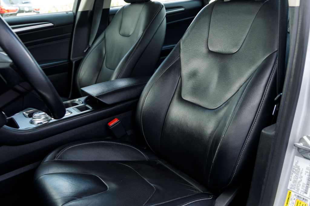 Ford Fusion Titanium 2016 фото 20