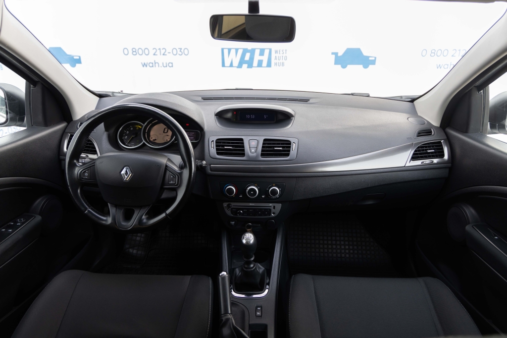 Renault Megane 2014 фото 22