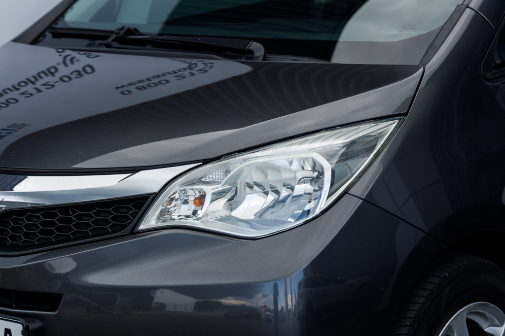 Subaru Trezia 2012 фото 6