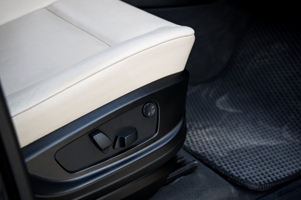 BMW X5 2012 photo 28