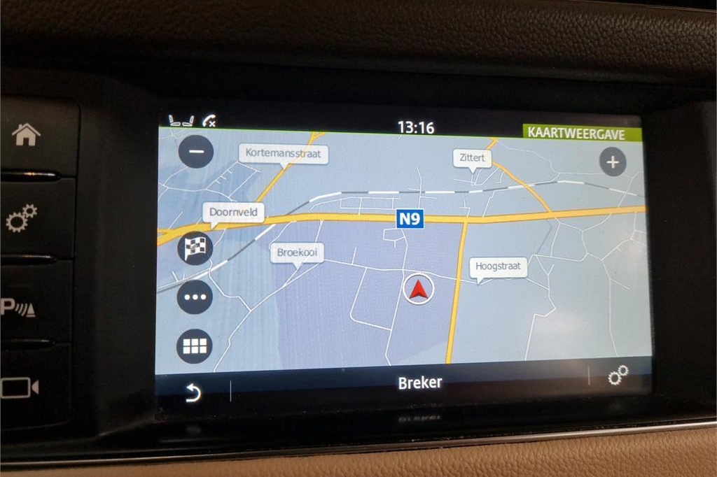 Jaguar XF Sportbrake 2018 фото 7