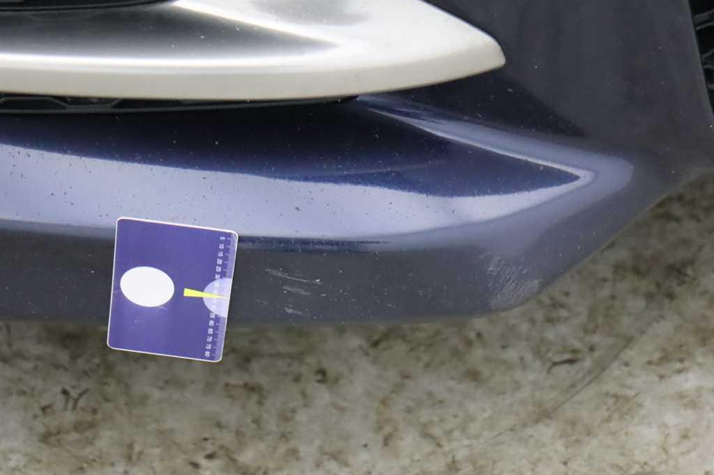 Jaguar XE 2017 photo 19