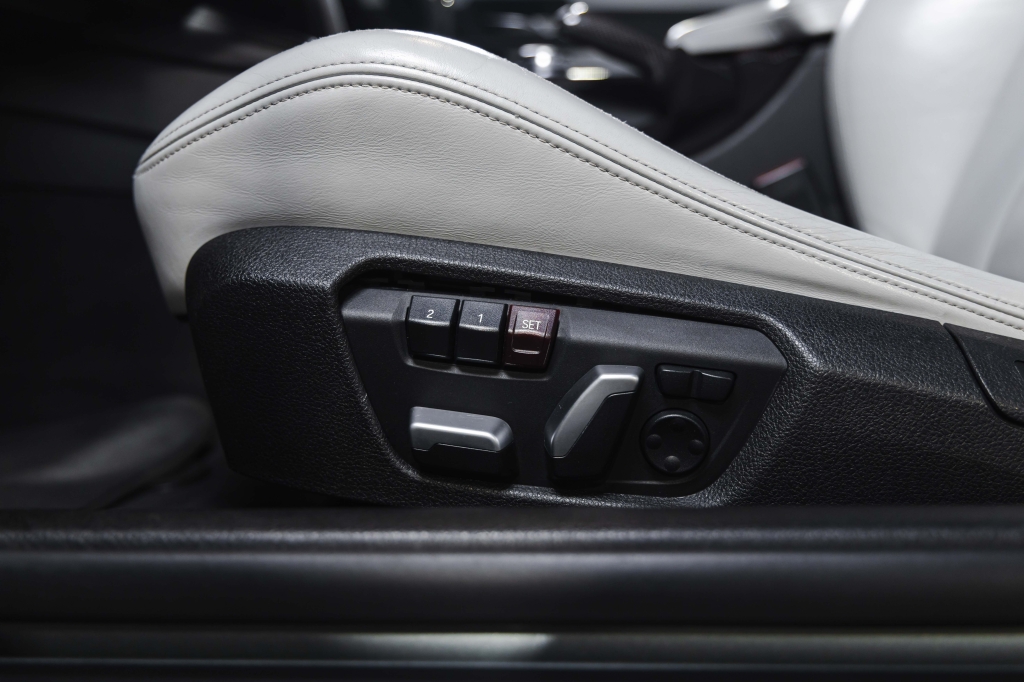 BMW M4 2015 фото 29