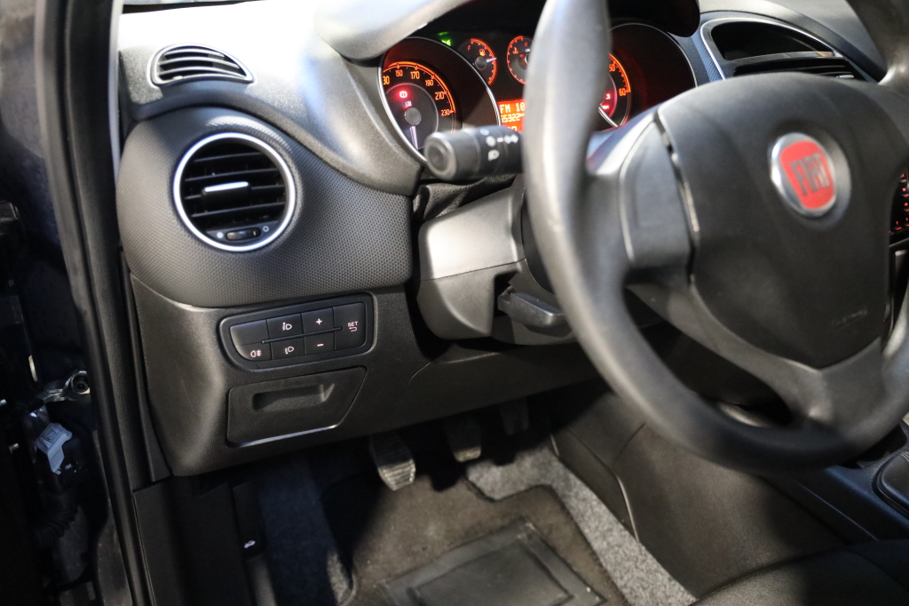 Fiat Punto 2017 фото 14