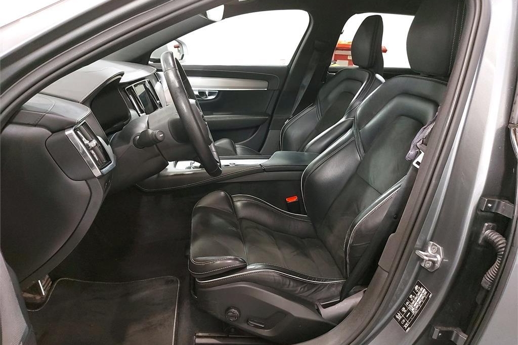 Volvo V90 2018 photo 2