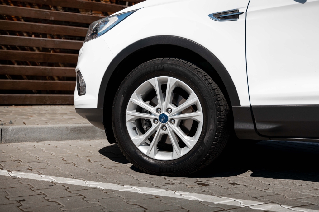 Ford Kuga 2019 фото 2