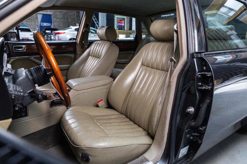 Jaguar XJ 1993 фото 21