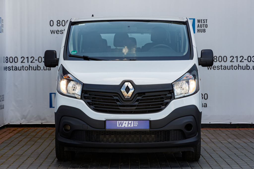 Renault Trafic пасс. 2015 photo 1