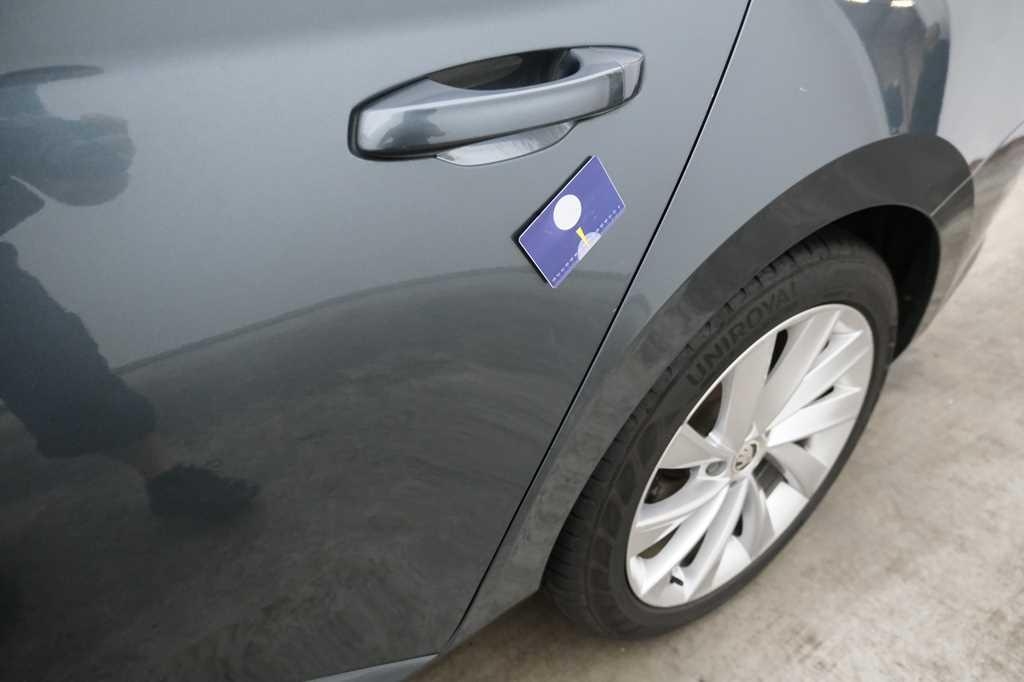 Skoda Superb Combi 2016 фото 128