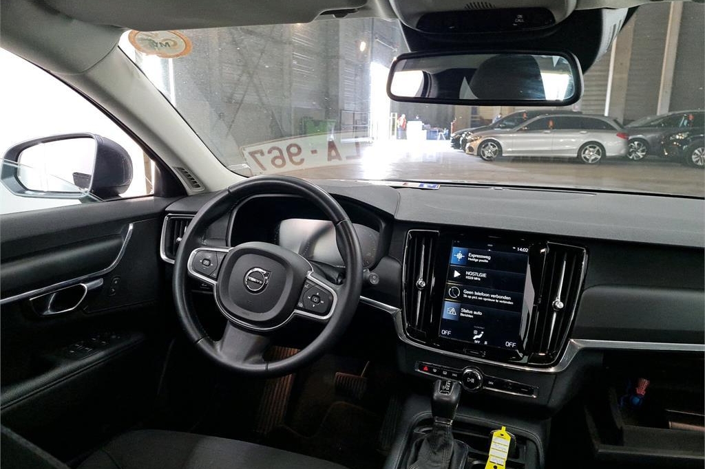 Volvo V90 2017 фото 6