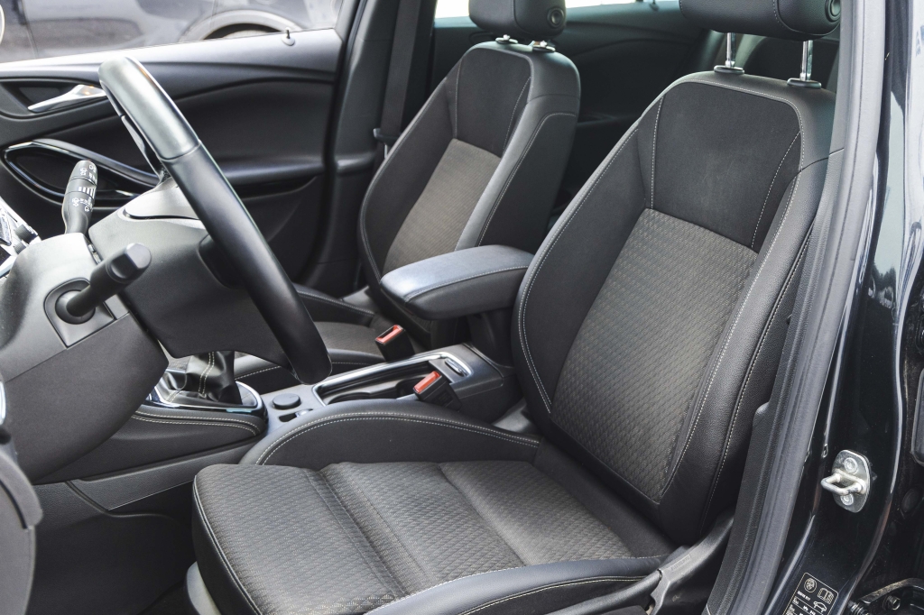 Opel Astra K 2016 photo 27