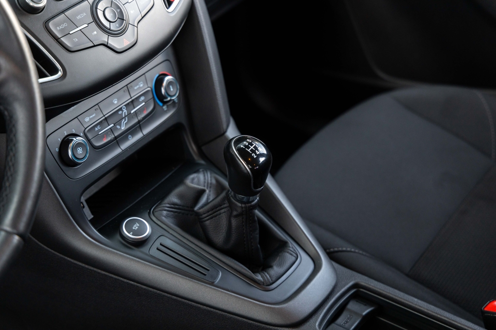 Ford Focus 2016 фото 21