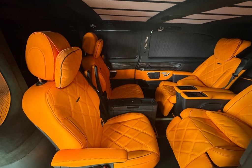 Mercedes-Benz V-Class 2023 photo 7