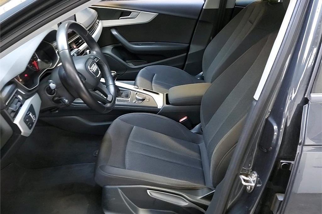 Audi A4 Avant 2016 фото 3