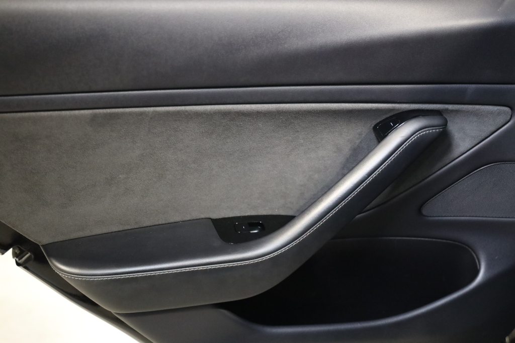 Tesla Model 3 2019 фото 23