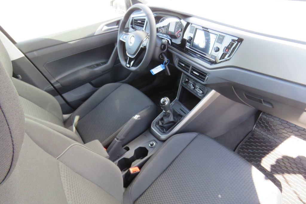 Volkswagen Polo 2021 фото 8