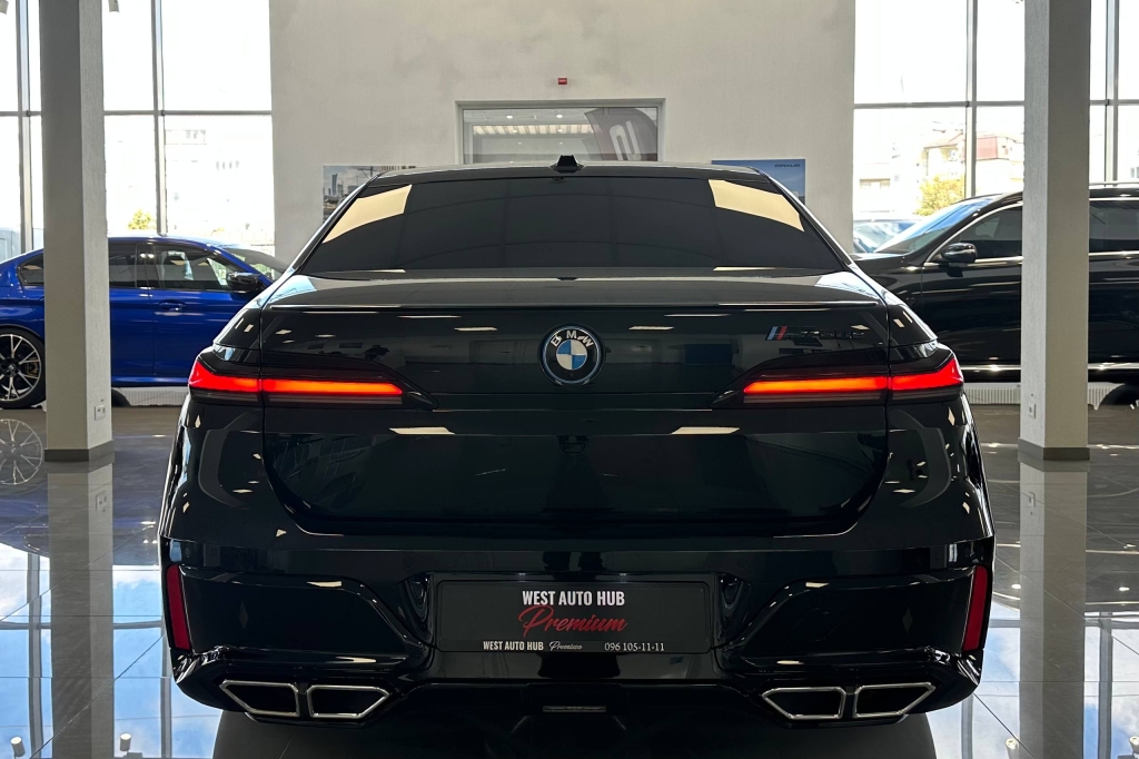 BMW 7 Series 760e  2023 photo 5