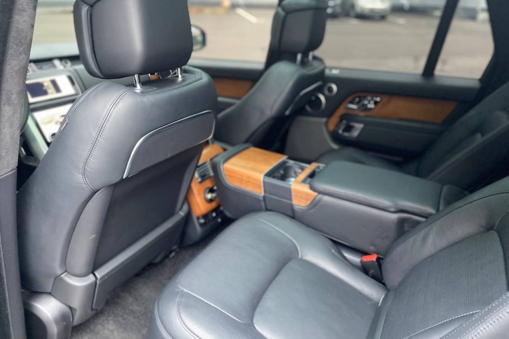 Land Rover Range Rover P400 2018 фото 13