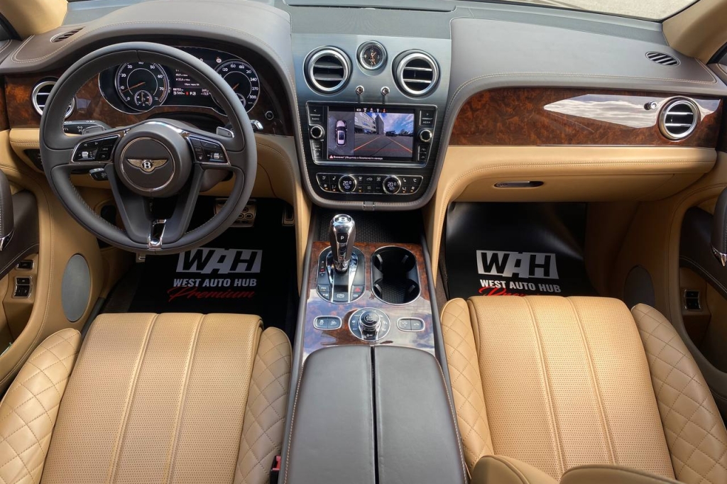 Bentley Bentayga 2017 фото 18