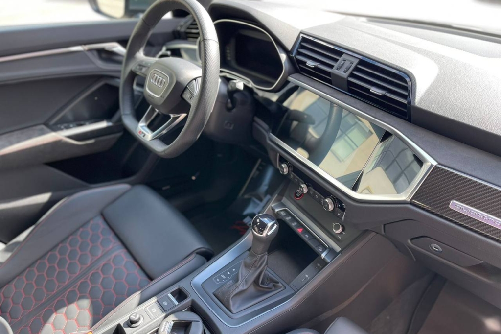 Audi RS Q3 Sportback 2022 фото 13