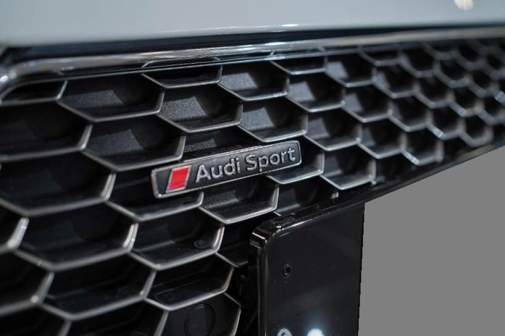 Audi R8 Spyder 2017 photo 10