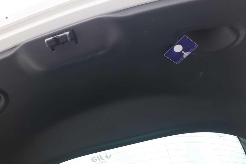 Renault Megane Grandtour 2016 фото 27