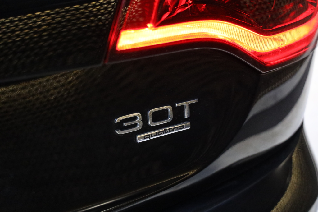 Audi Q7 2015 фото 50