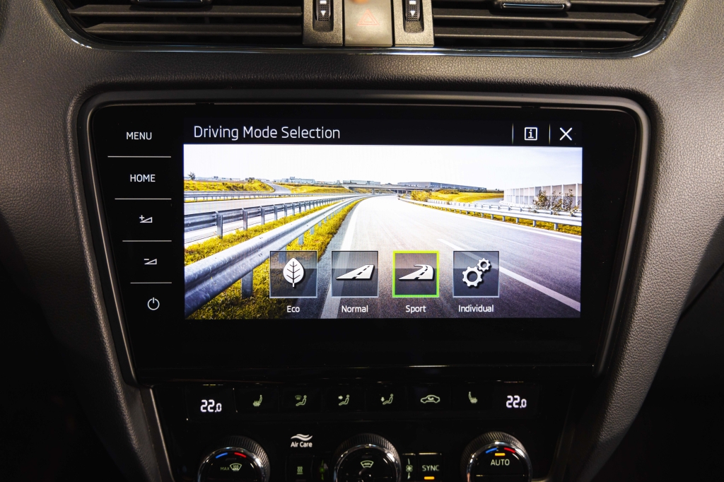 Skoda Octavia 2018 photo 25