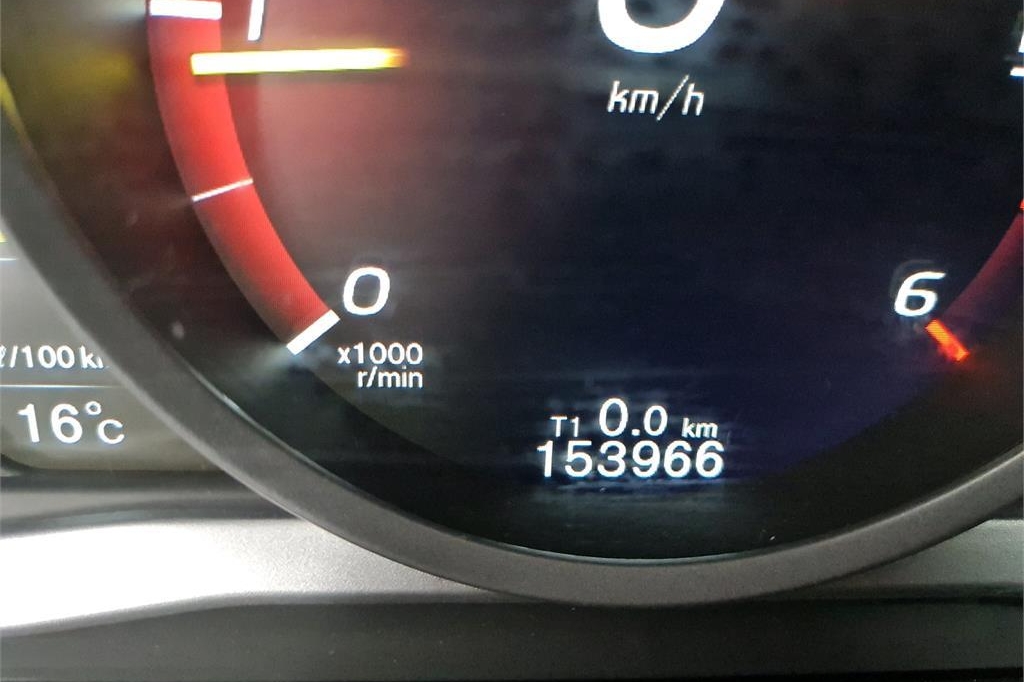 Volvo V60 2016 фото 1