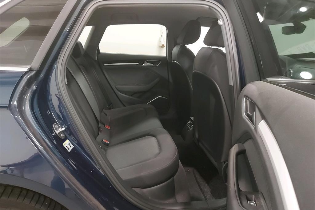 Audi A3 Sportback 2017 фото 3