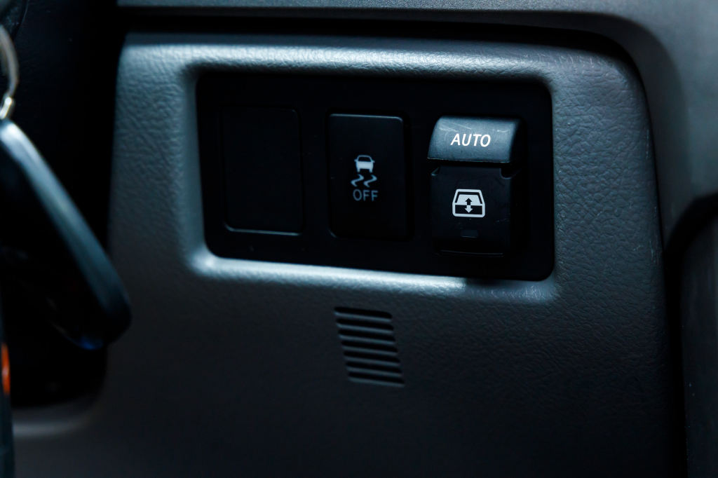 Toyota Sequoia 5.7 Dual VVT 2016 photo 8