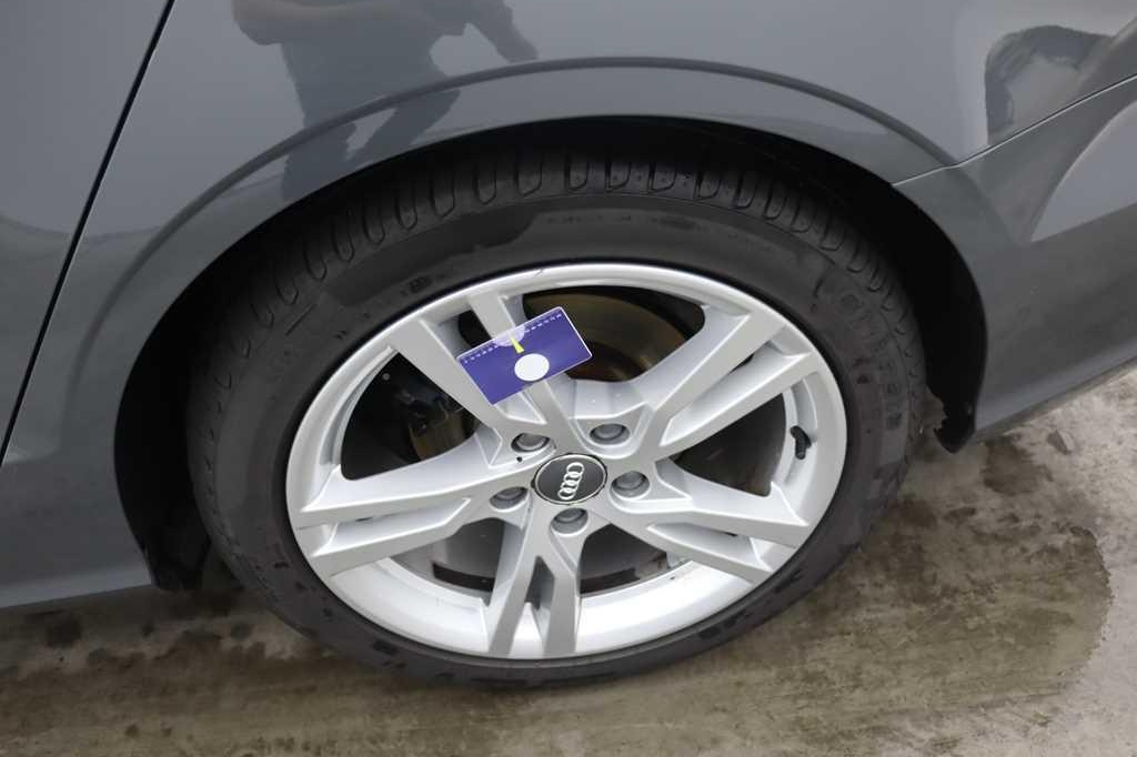 Audi A3 2016 фото 17