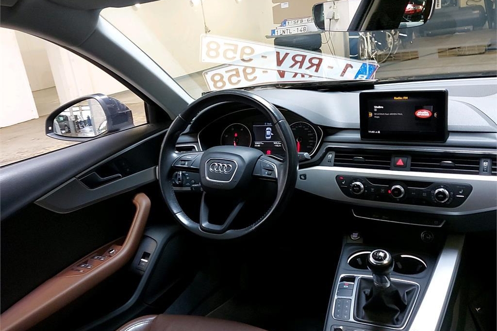 Audi A4 2017 photo 1