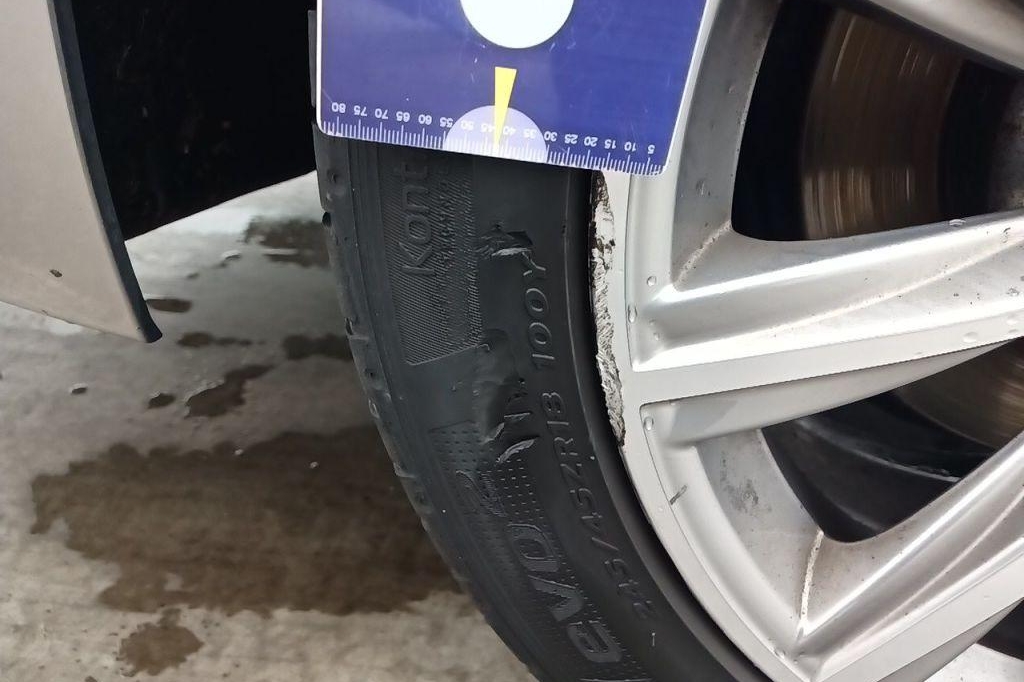 BMW 5 Series 2017 фото 15