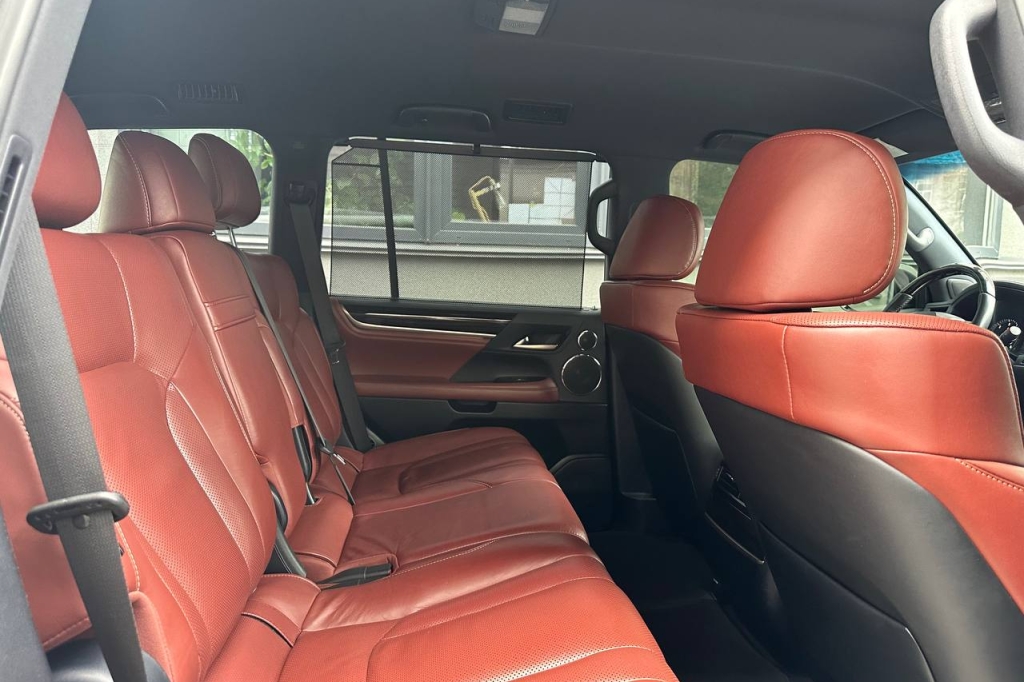 Lexus LX 450 2019 фото 18