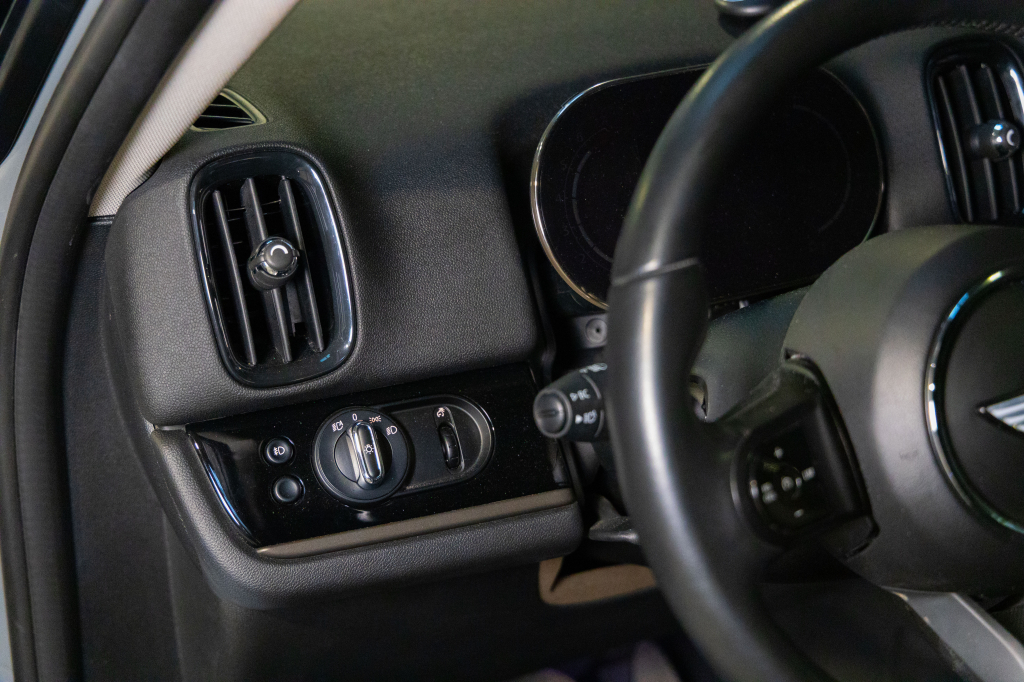 MINI Cooper Clubman 2021 фото 27