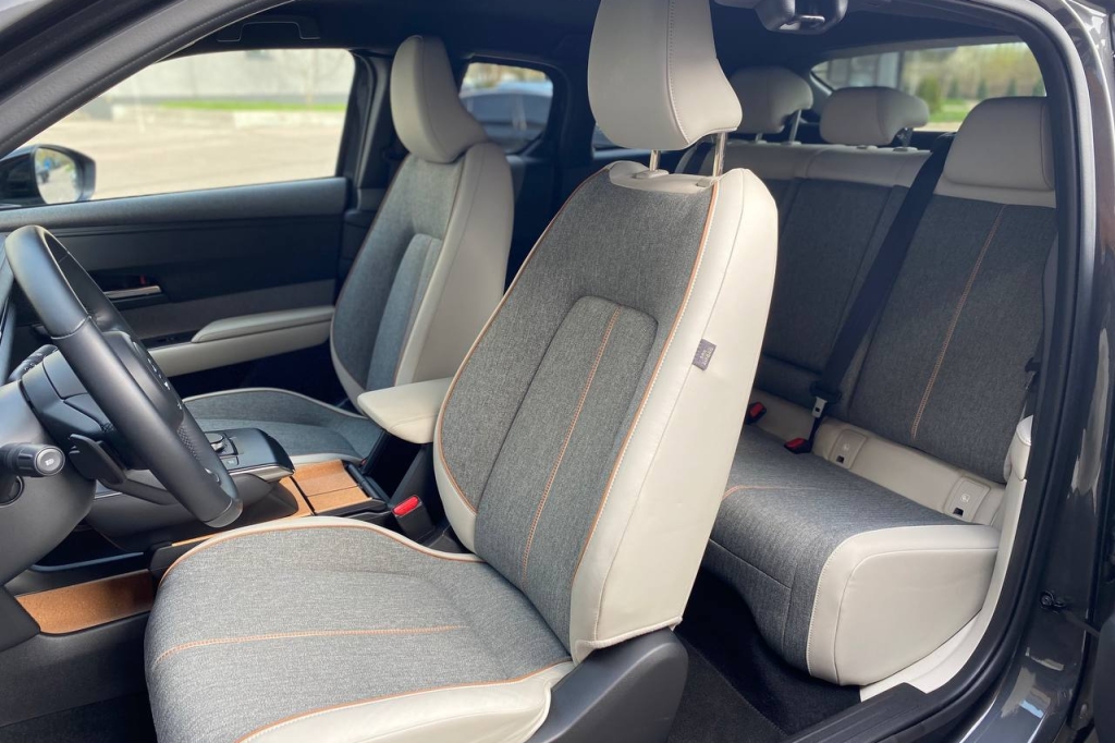 Mazda MX-30 2020 фото 9