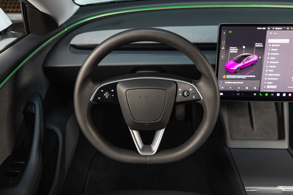 Tesla Model 3 2024 фото 19