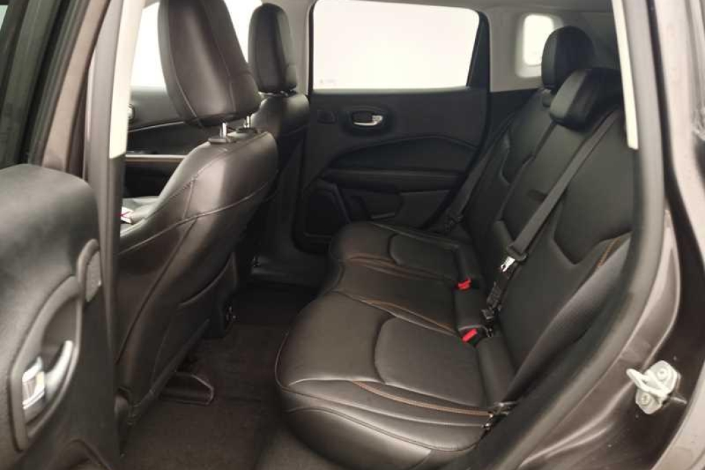 Jeep Compass 2018 фото 4