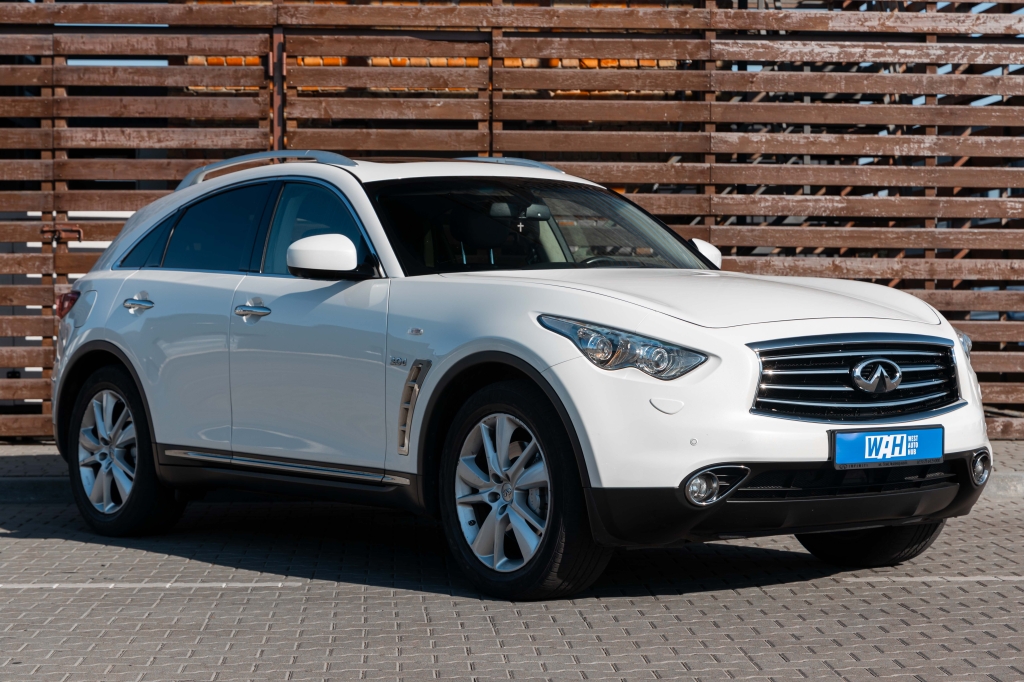 Infiniti QX70 2015 фото 3