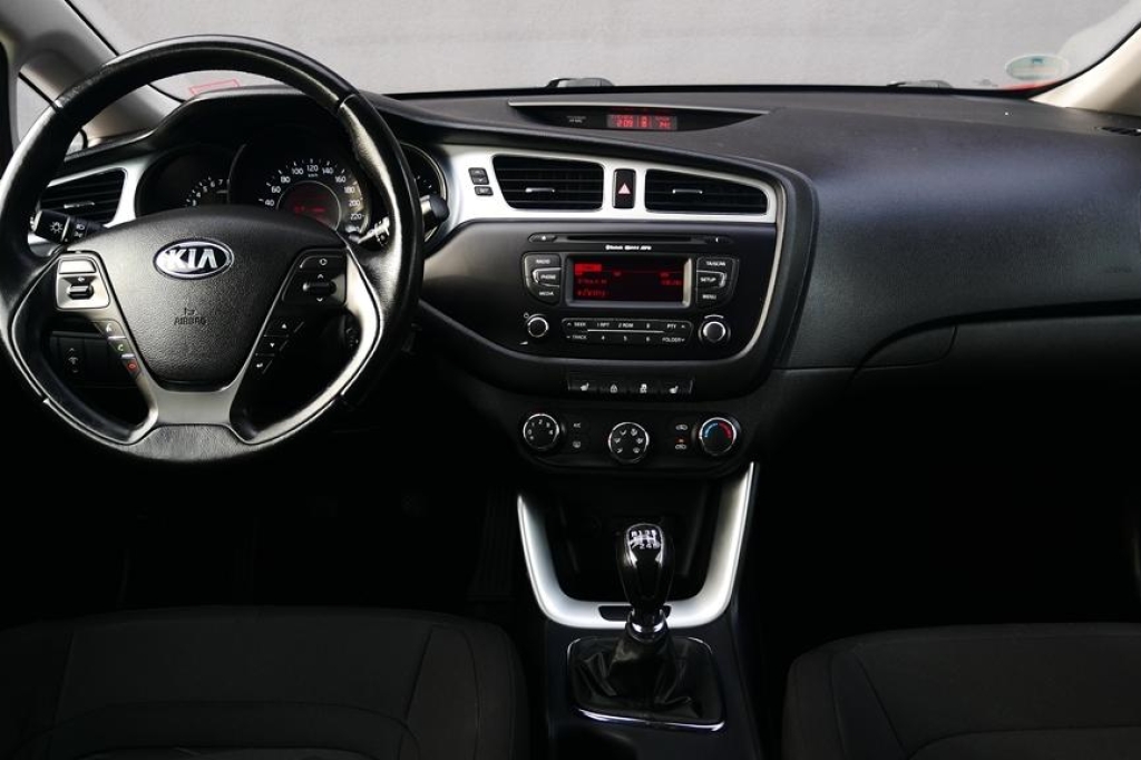 Kia ProCeed 2013 photo 2