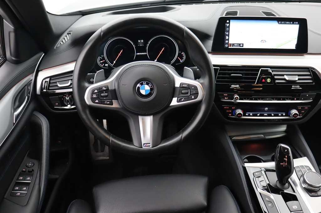 BMW 5 Series 2018 photo 1