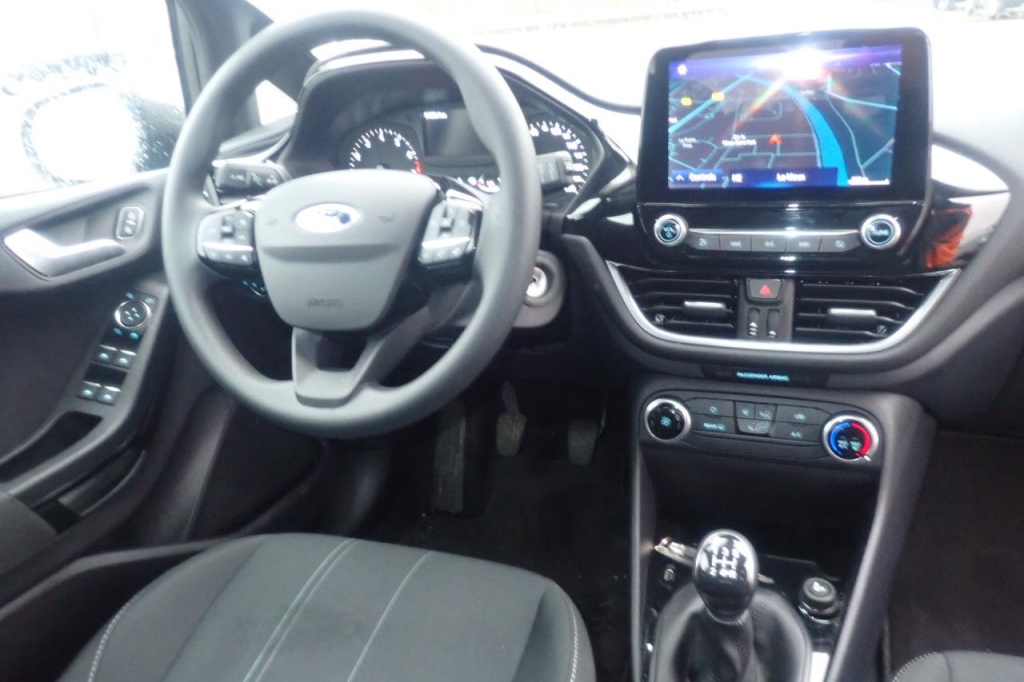 Ford Fiesta 2020 фото 5