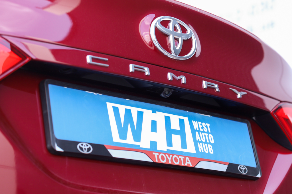 Toyota Camry LE 2017 фото 44