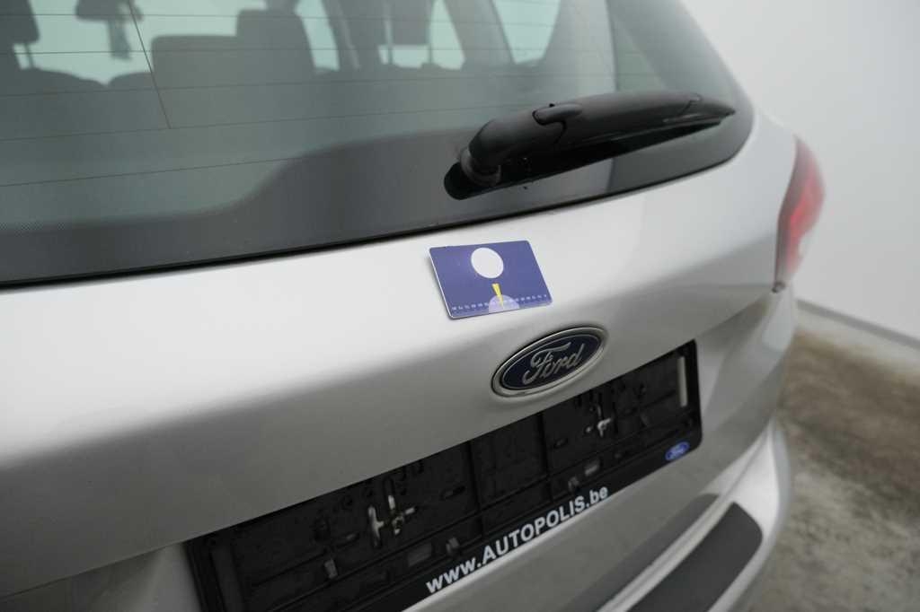 Ford C-Max 2018 фото 24