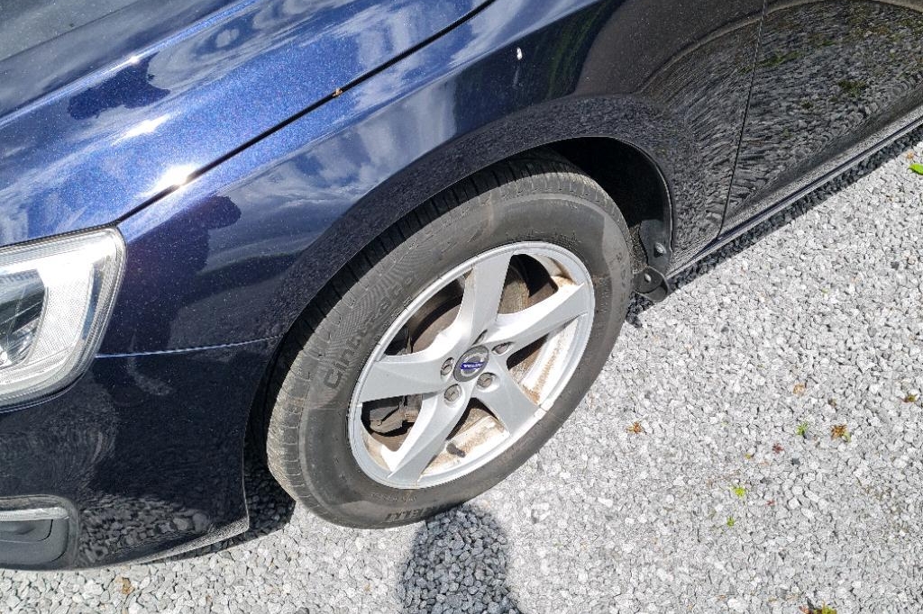 Volvo V60 2016 фото 8