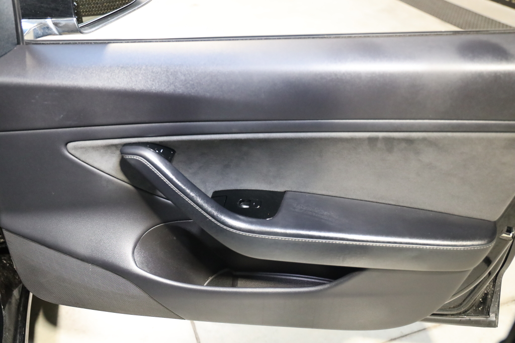 Tesla Model 3 2019 фото 27