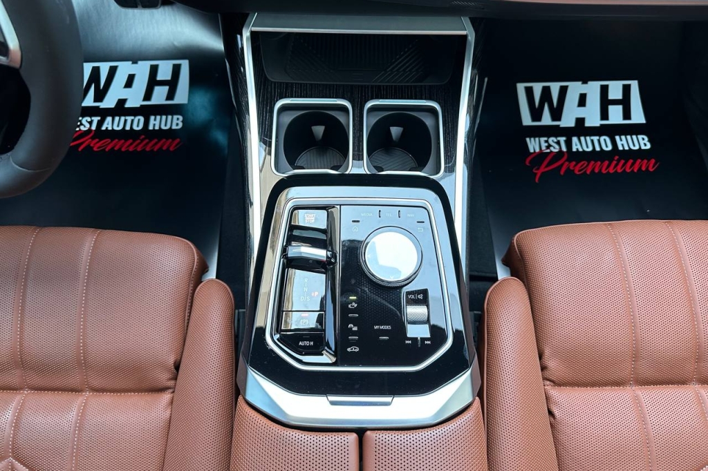 BMW 740 2023 фото 24