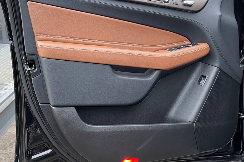 Mercedes-Benz GLS-Class 350 2018 фото 10