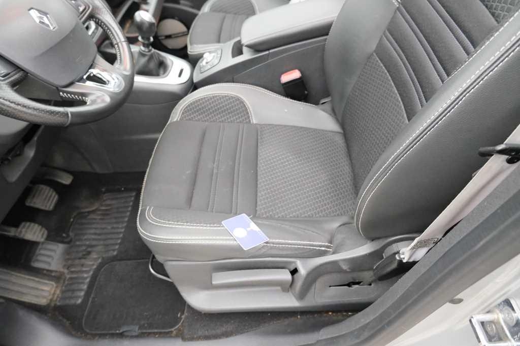 Renault Grand Scenic 2016 photo 35